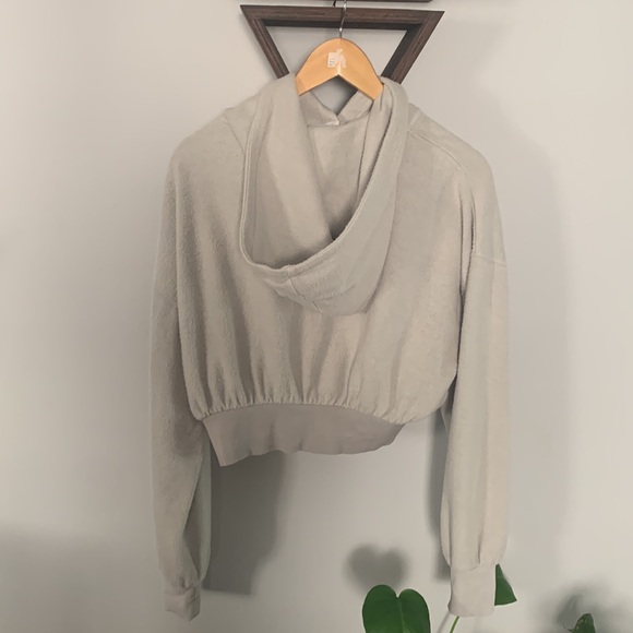 kuwallatee brushed henley set pant and hoodie. Size medium. Like new - Picture 4 of 6